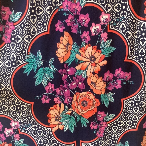 Navy Floral Dress - Picture 3 of 6